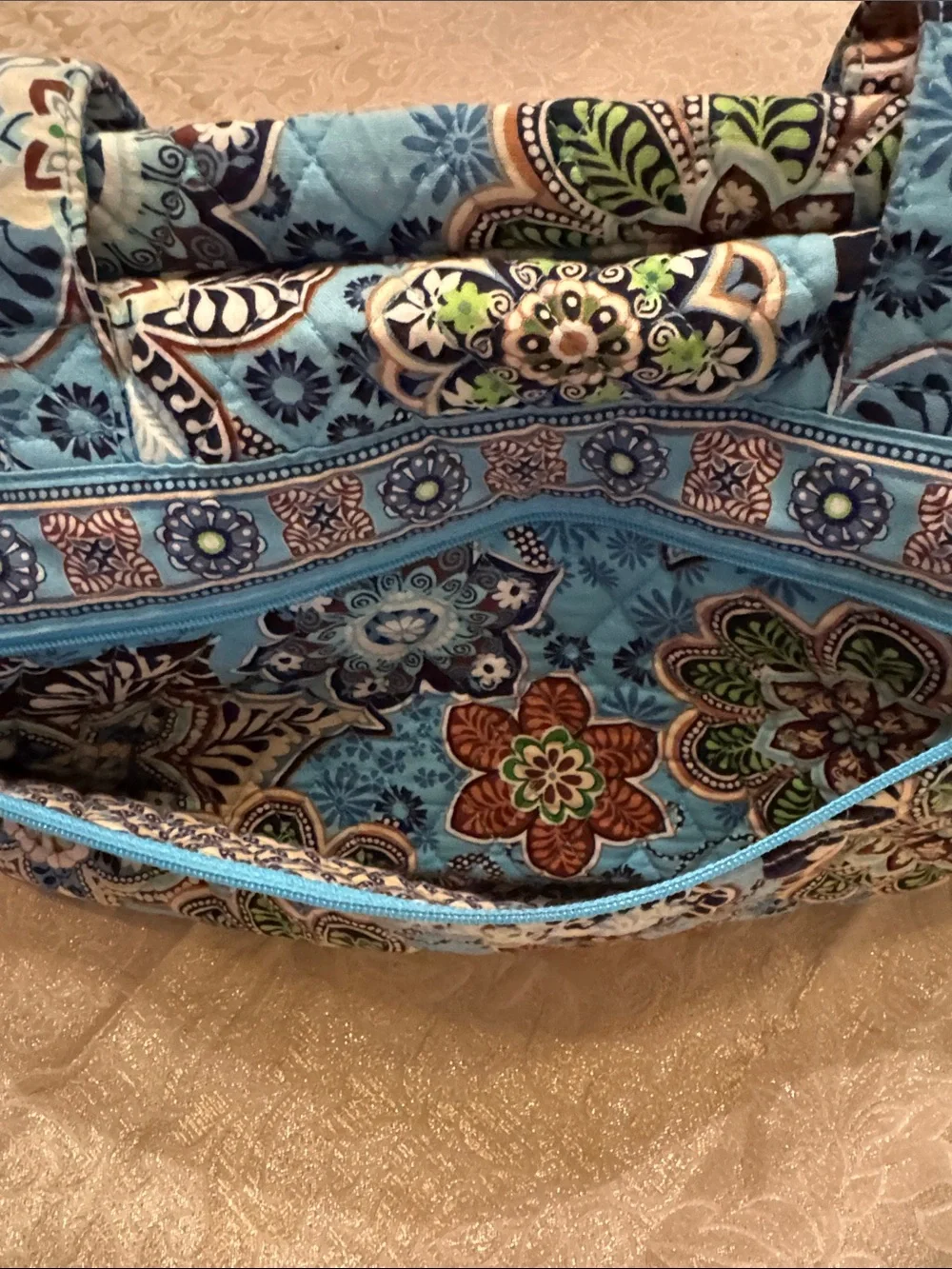 Vera Bradley stylish quilted